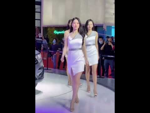 세련미 풀풀 넘치는 대륙의 레이싱걸 720p