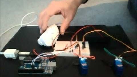 Wii Nunchuck Controlled Servos