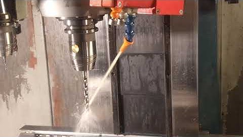 Automatic water adjustment on CNC milling machine with Fanuc 0M-C