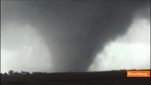 Raw Video: Tornadoes, Storms Sweep Midwest