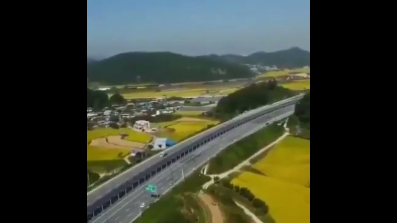 SOLAR PANELS in Middle of Highway have BICYCLE path underneath|| SouthKorea|| Wounderful Idea 💡