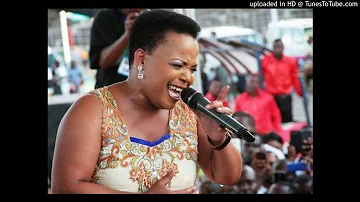 Rebecca Malope - Inombolo Yocingo - Africa Choir