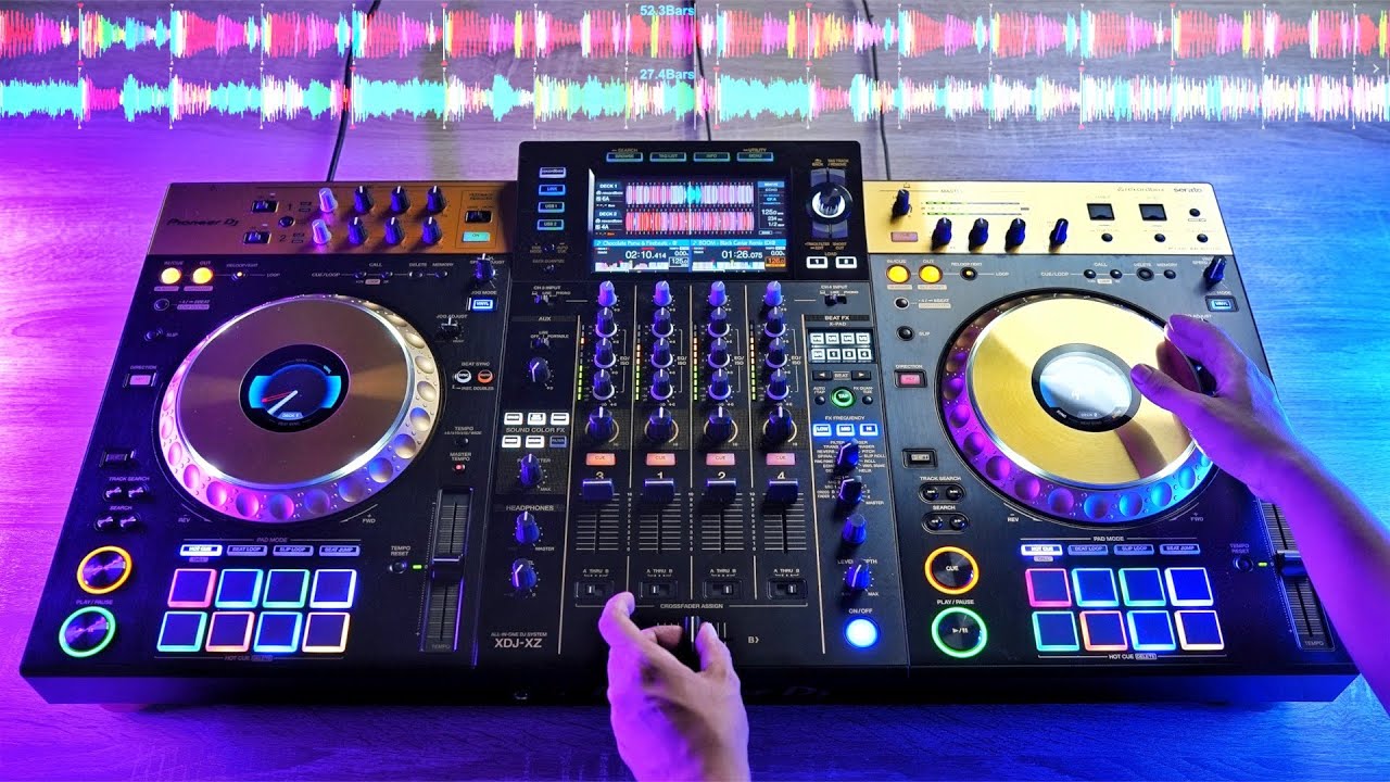 PRO DJ MIXES IN KEY ON THE GOLD XDJXZ Fast and Creative DJ Mixing