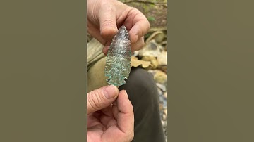 Glass arrowhead #novembersouth #flintknapping #primitiveskills #americana #bushcraft