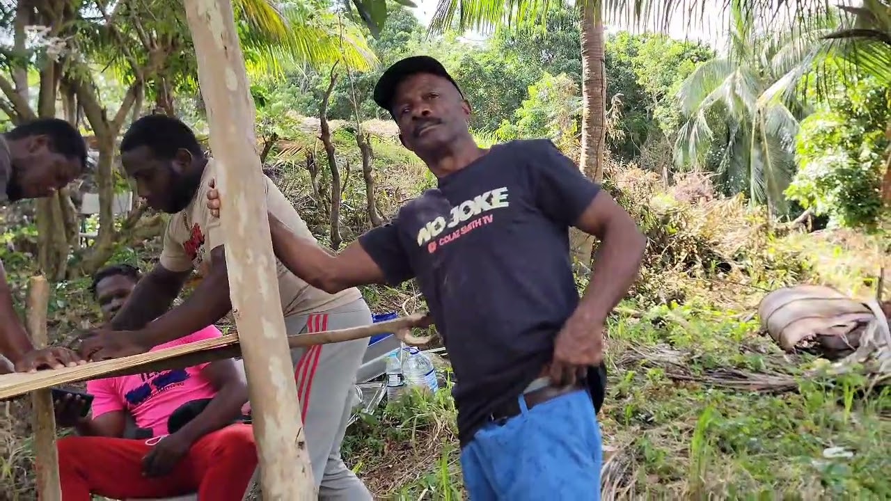 Эта часть холма.