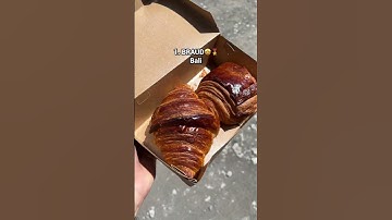 Thumbnail of Croissant Terbaik yang ada di Indonesia? #shorts #croissant #pastry #kulinerviral #kulinerjakarta