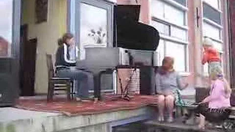 sisb179 - Two Girls on Piano @ Wilhelmina-uitma......