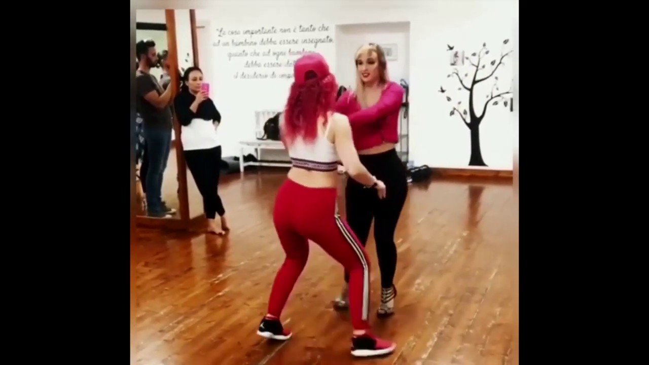 Lesbian Dancing Bachata Dance 12 Very Hot Youtube