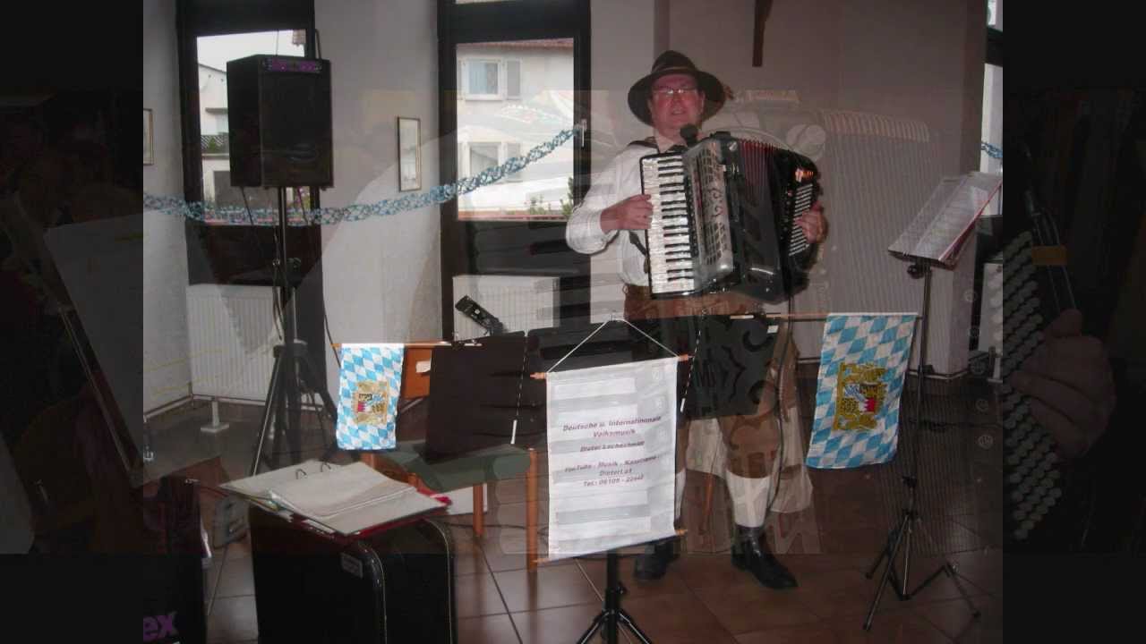 "Tiroler Polka" aus Alpbach und "In Feierstimmung" (Hubert Klausner), Zillertal, Austria - Akkordeon