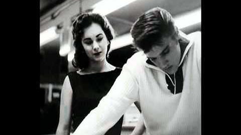 Elvis Presley - Youre A Heartbreaker