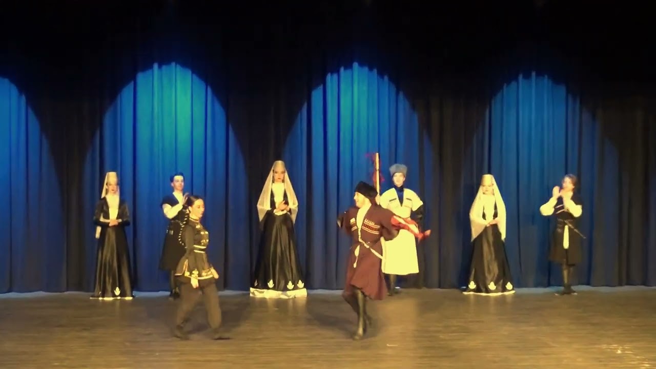 Ankara Çerkes Derneği Yıl Sonu Gösterisi 6 / Анкъара Черкэс Хасэм и Зыхуэсышхуэ