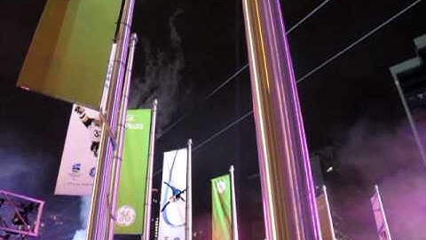 Vancouver 2010 - Nightly light show at Robson Square