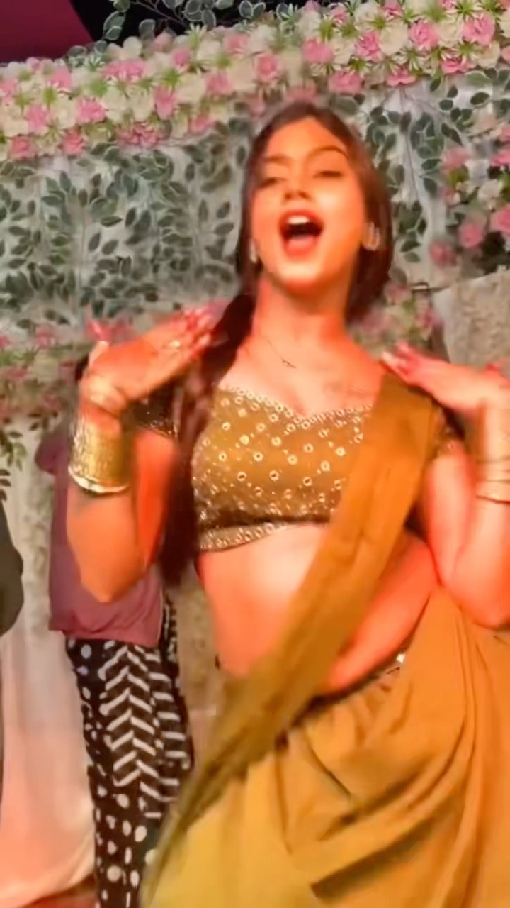 सड़िया फिर से पहिरे के - Pawan Singh, Shivani Singh