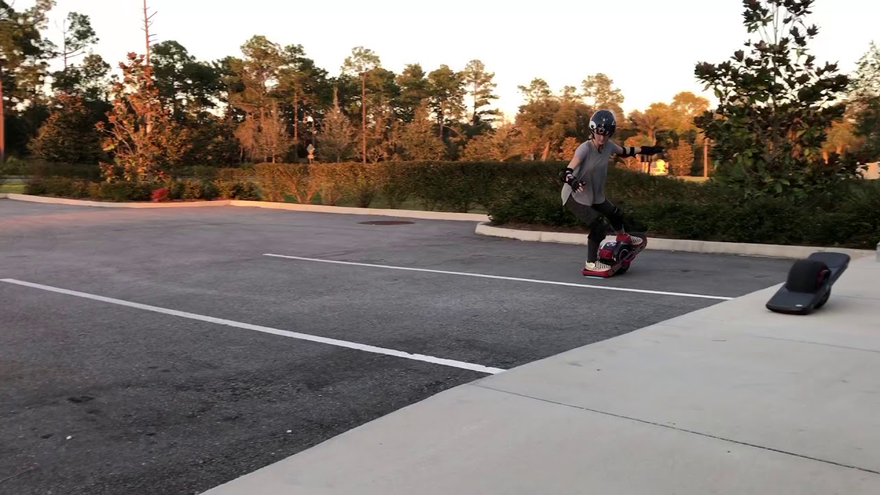 12 year old Kaylee Hurewitz fang dragging on her dads board, like a boss!