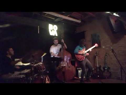 will-brahm-synth-guitar-solo,-live-at-bova,-istanbul-turkey