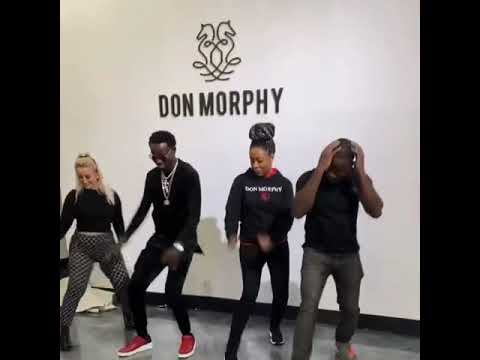 TEACHING THESE MODASUCKAS THE HE BEECH DANCE ROUTINE!