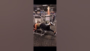 Alternating lying leg hamstring curls