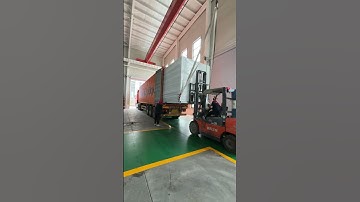 off loading 20 40ft expandable container house