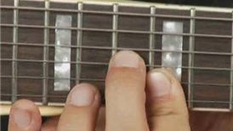 1st Inversion Octave Up of E Major Guitar Chord on the Top Strings : Guitar Chord Dictionary 22