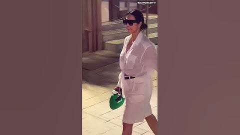 Oh My God...Malaika Arora Full transparent shirt me aa gayi?| Bollywoodlogy | Honey Singh Songs