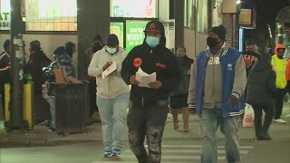 Risking their lives to keep others from losing theirs: Anti-violence group works Chicago conflict ar