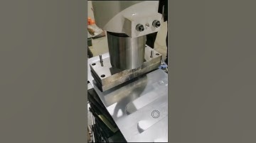 Hydraulic ironworker for louver punch