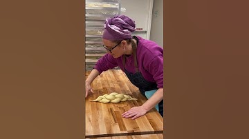 How to braid a 4-strand #challah #baking #kosher #bread
