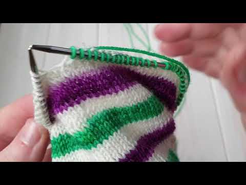Socks Wonder addi Circular Sock Knitting Needles with Different Length Tips 