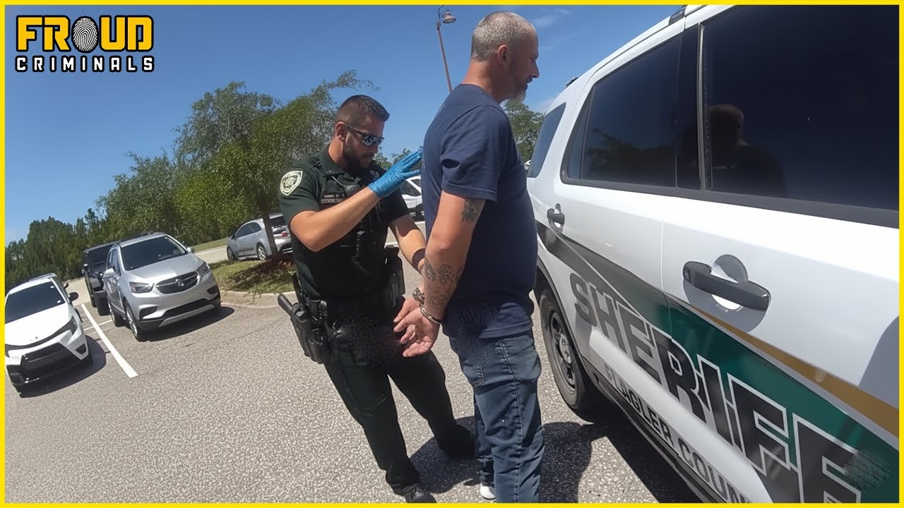 Shoplifter Tries a QUICK Change… But Cops Catch On FAST! - YouTube