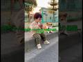 赤ちゃんのおにぎりを狙う黒猫…どうなる！？#柴犬 #ショート動画 #かわいい #かわいい犬 #かわいい猫 #60s