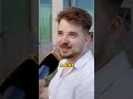 A rögzített kupakok dühítőek, de akkor miért volt szükség rá?