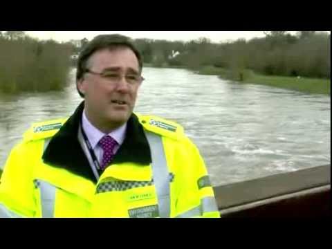 Video: Wat is het Jubilee River Flood Relief Channel?
