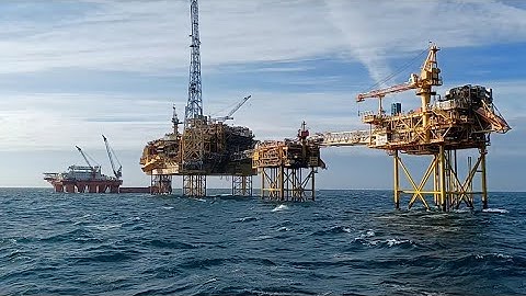 OPERATION AT THE JACK UP OIL RIG | BORBON STREET