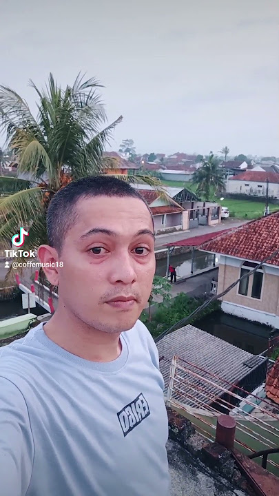 Payung Teduh - Menuju Senja || Saat Sore Menuju Senja 😌#payungteduh #senja #indiemusic