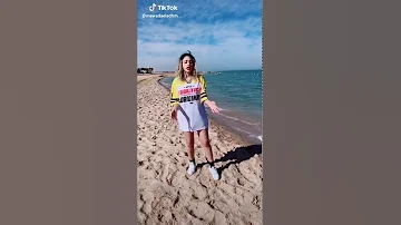 انا اللي بلعب اساسي واكل دماغكم برازي عسوله واموره 