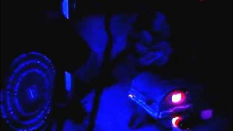 SIMON LEACH POTTERY - Raku pots extraction from kiln - pt 2 (short clip)