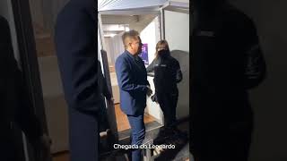 Leonardo Chegando No Camarim Olha Como Trata Os Fs