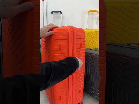 Чемодан большой L полипропилен жёлтый 77х53х32+5см/133л/4.4кг/Snowball, видео 1