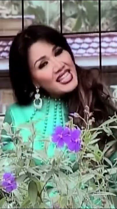 Berangkatlah dan hati-hati dijalan, tetapi jangan lupakan oleh-oleh juga ya zheyeng 😁