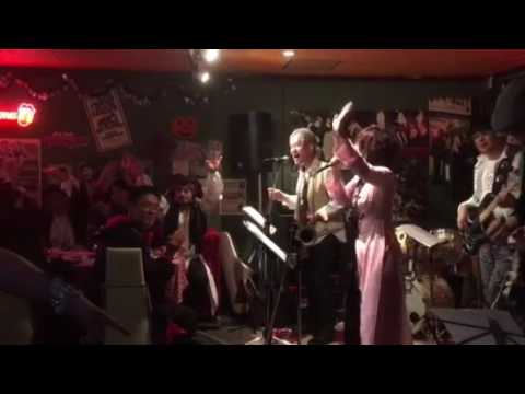 ゴールデンカップのライブ風景2  あべさんバンド  ヴィーナス