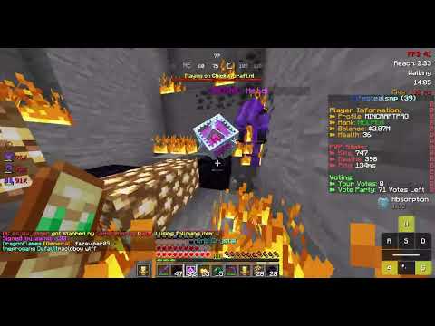 1v1ing my teammate in chickencraft lifesteal smp (ip in the description ...