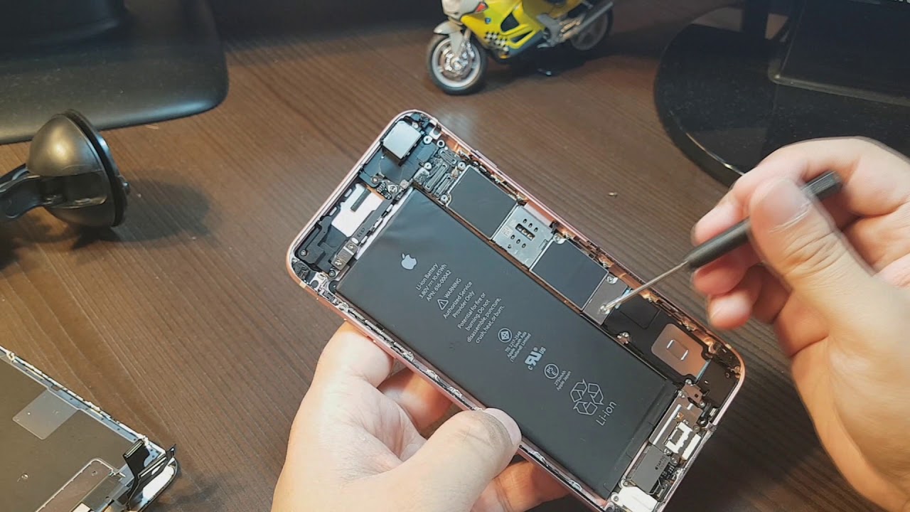iPhone 6S Plus, 6 Plus Battery Replacement - YouTube