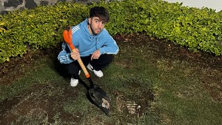 Thumbnail for DESENTERRANDO LA TUMBA DE LOURDES