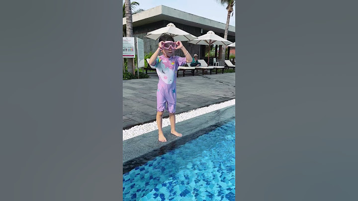 Swimming Small Pool and Big Pool - Hồ bơi to và hồ bơi nhỏ #shorts