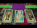 ACUARIO lectura de TAROT del mes de Abril