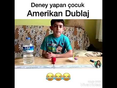 Deney yapan çocuk Amerikan dublaj