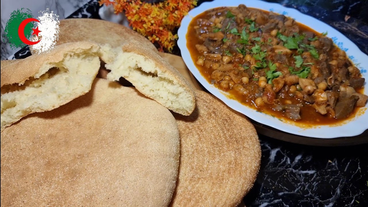 الدوارة محمرة ومجمرة كيما يبغيها الخاطر .. مع خبز الكوشة بالسميد المتوسط ياخويا على البنة