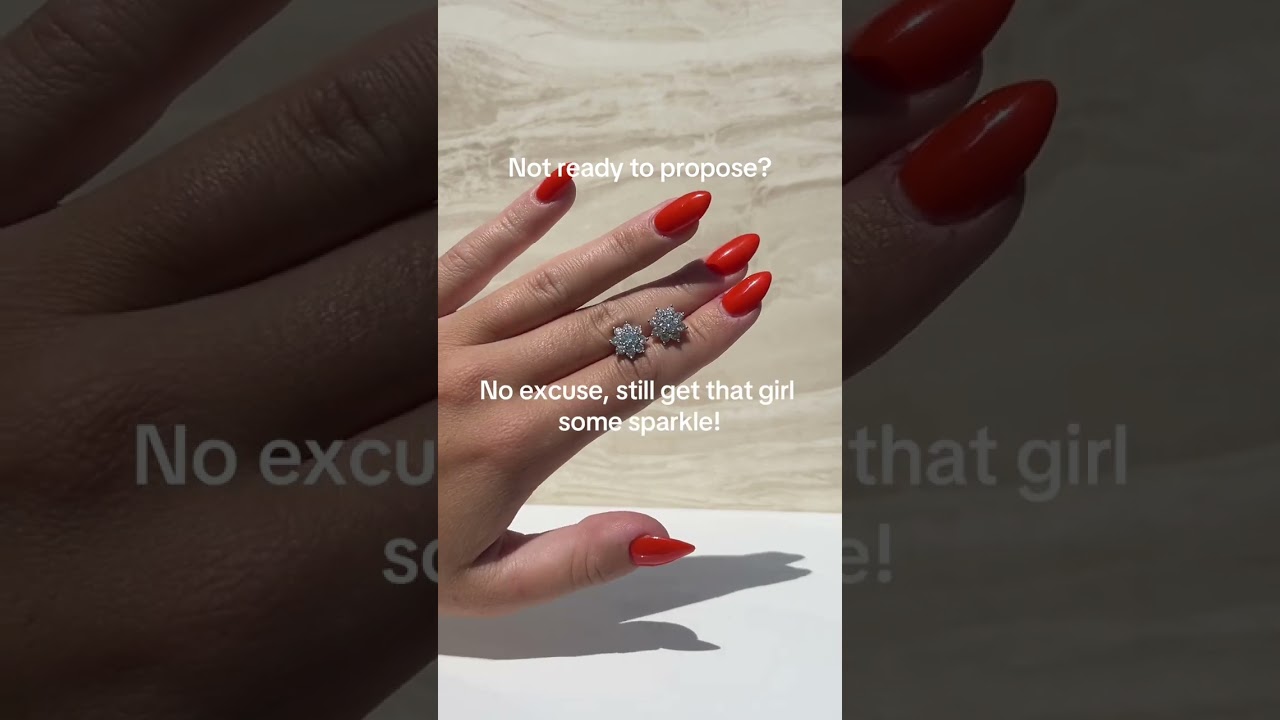 The clara earrings are the perfect gift ✨💎 