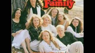 Video thumbnail of "The Kelly Family - Oh It Hurts"