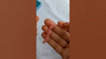 كيف تسوي شكل وردة من الخرز حبايبي ماتنسوا الايك والاشتراك بدي اكتر عدد من الايكات 